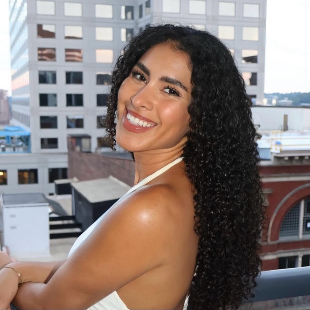 Meet your Posher, Lauren